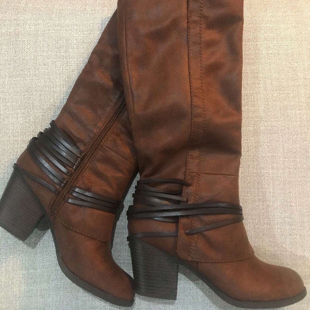 NWOT Brown Tall Boots